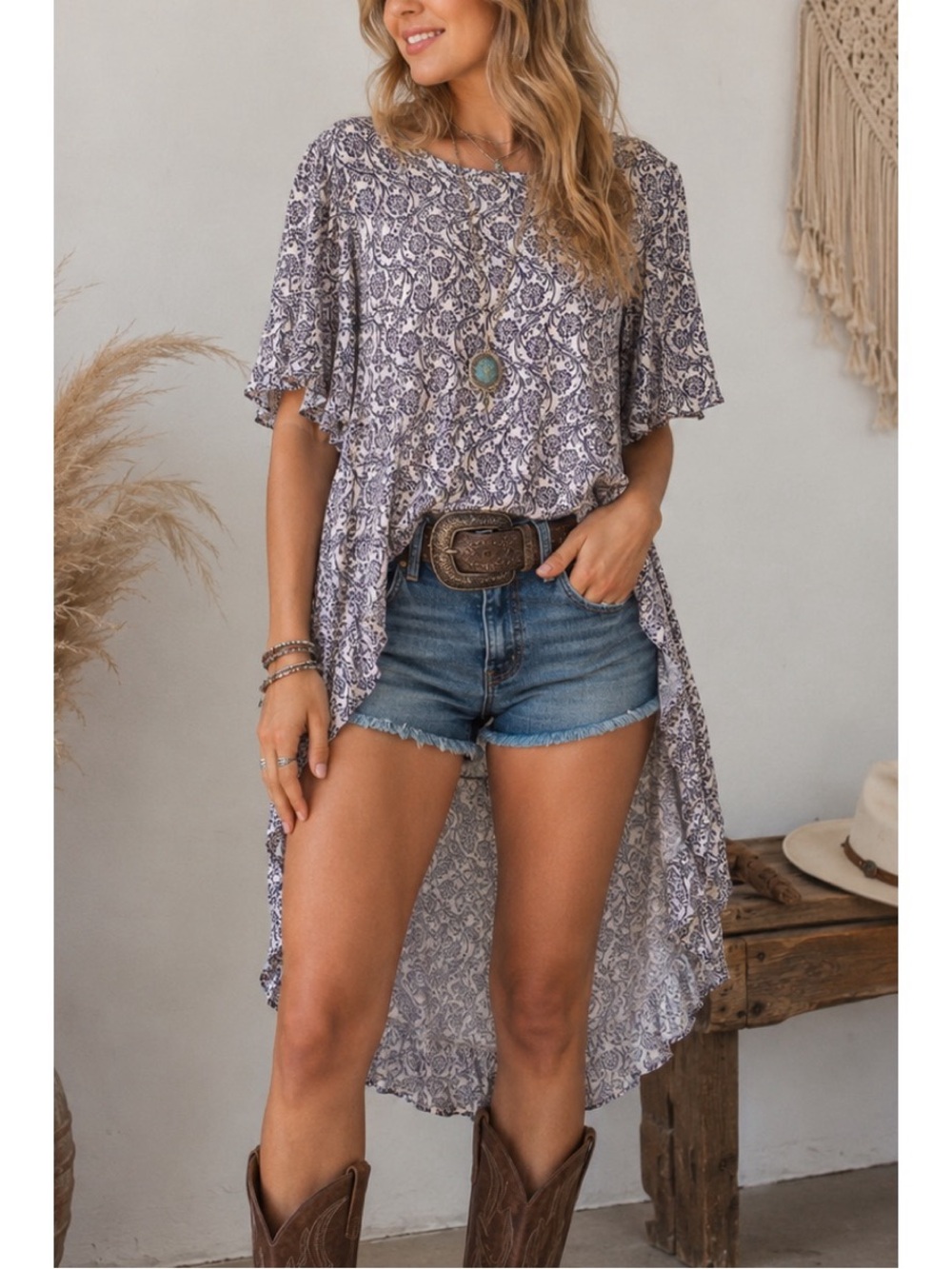 Gypsies & Moondust short-sleeve high-low tunic top all-over floral pattern